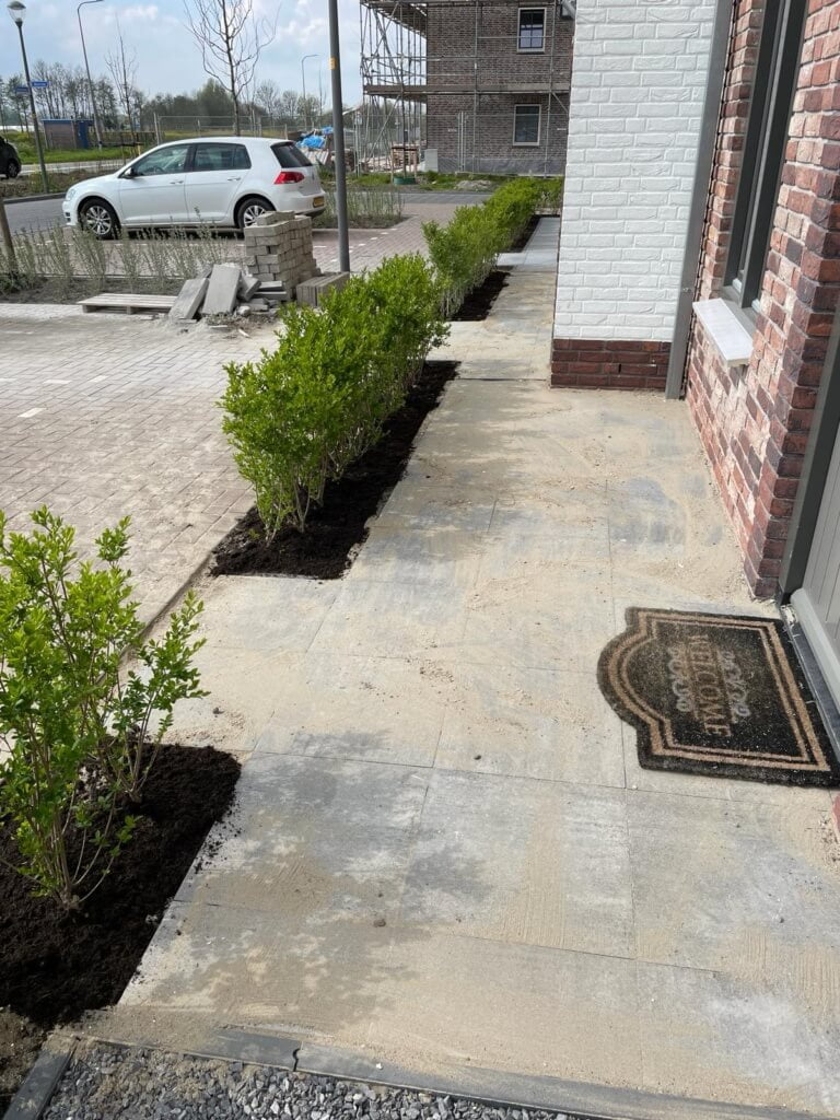 Tuinaanleg en straatwerk door Hoveniersbedrijfdegoeij.nl